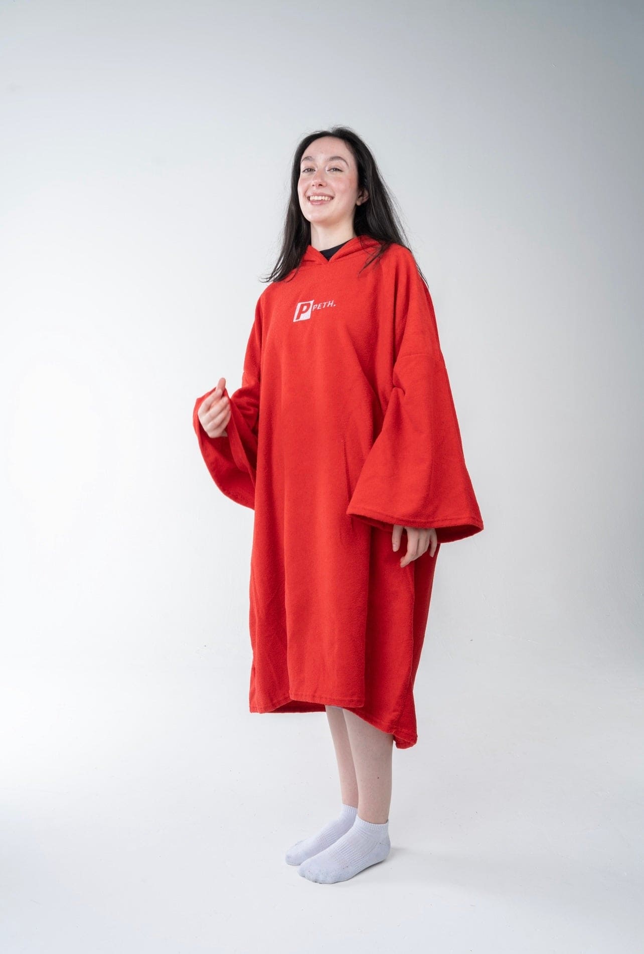 red towel changing robe / Poncho 